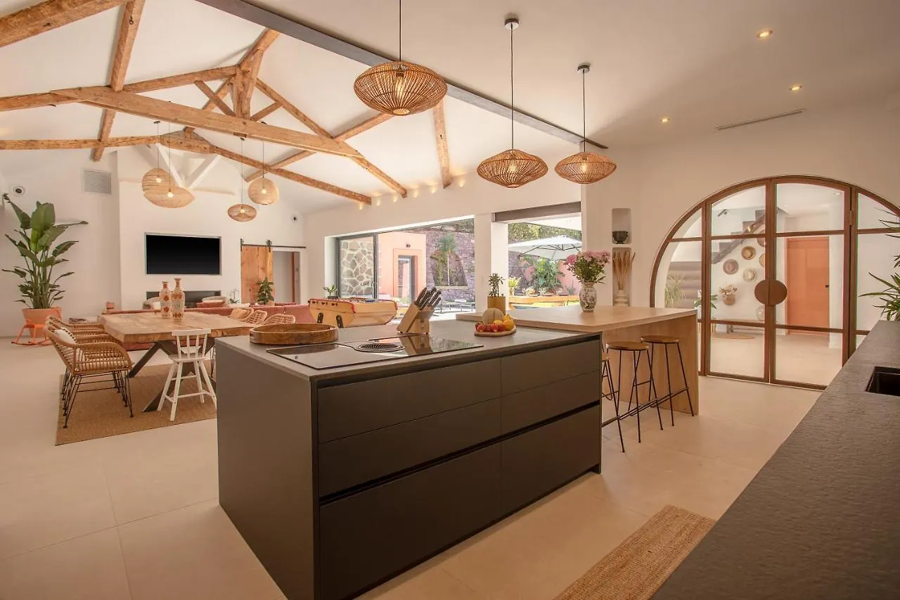 Villa De 300M² Proche De La Plage Saint-Raphael