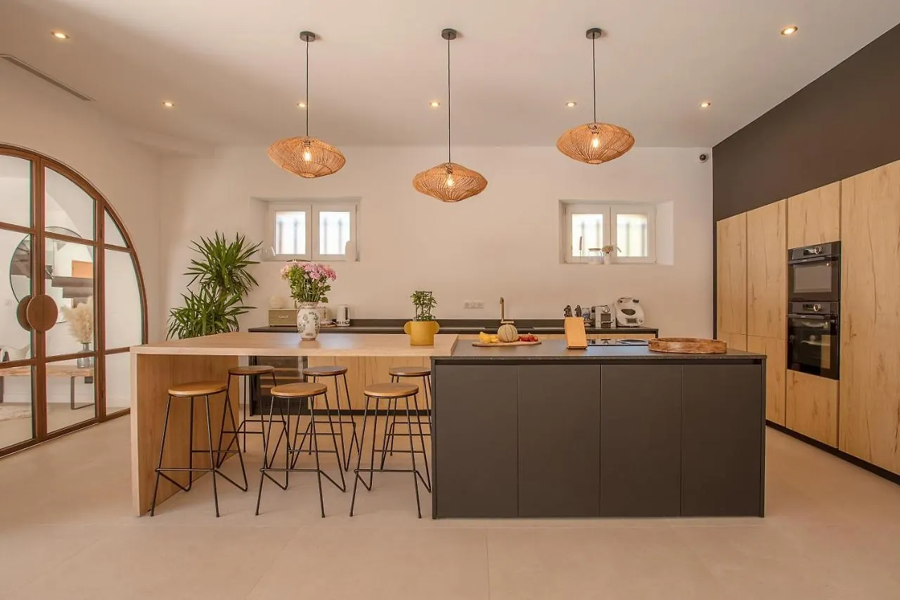 Villa De 300M² Proche De La Plage Saint-Raphael